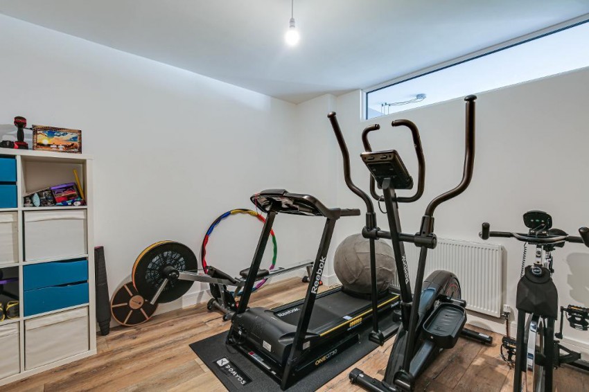 Images for Mitchley Grove, Sanderstead