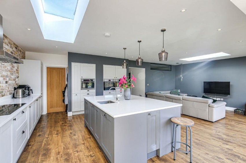 Images for Mitchley Grove, Sanderstead