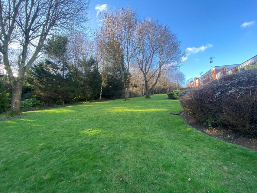 Images for Cascades, Selsdon