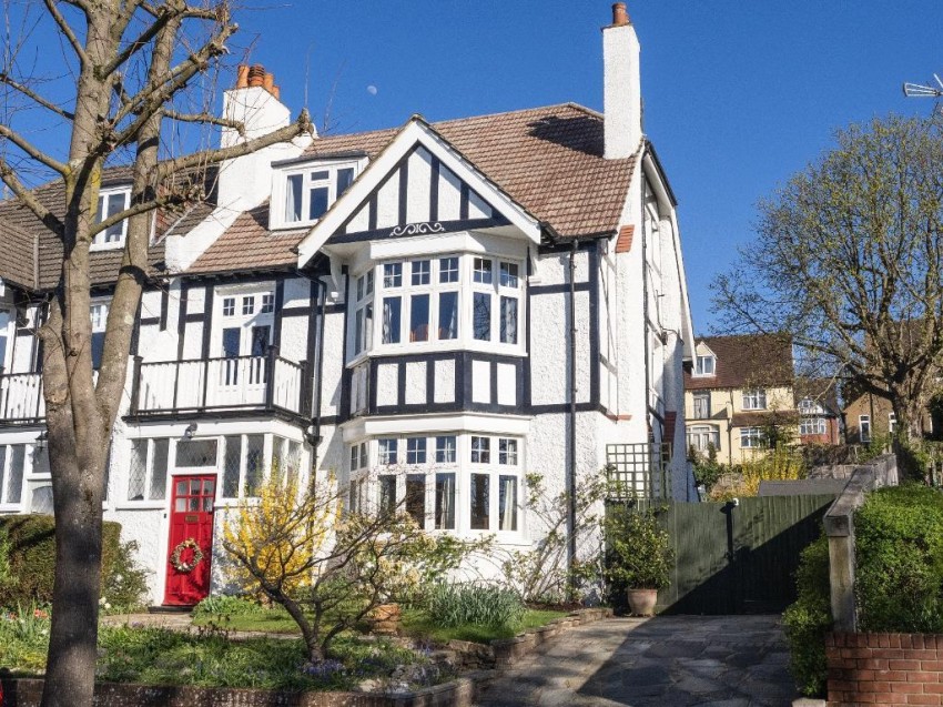 Images for Heathhurst Road, South Croydon