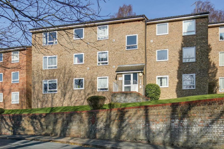 Images for Montana Close, Sanderstead
