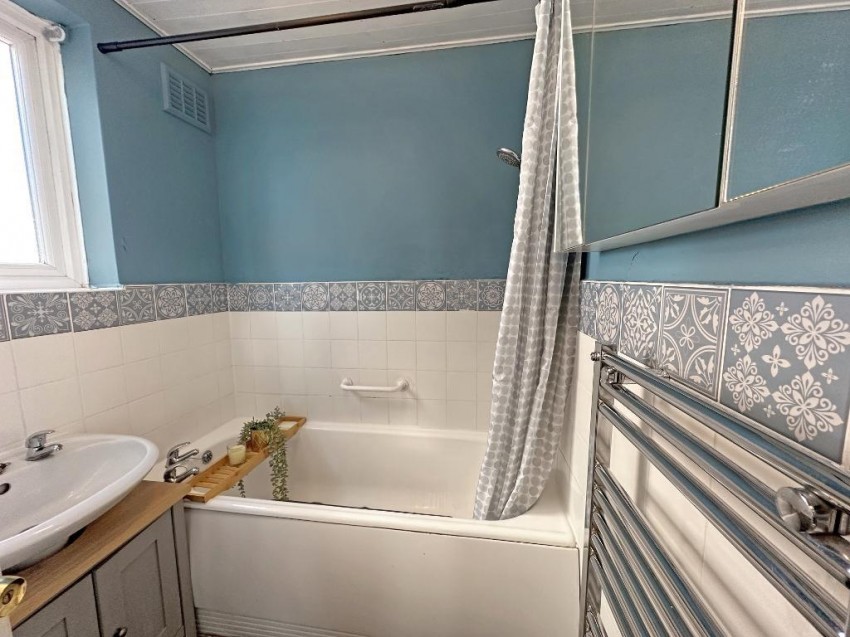 Images for Chelsham Close, Warlingham