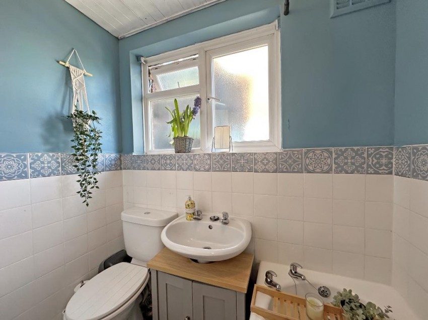 Images for Chelsham Close, Warlingham