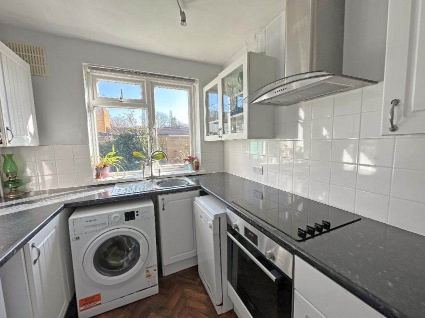 Images for Chelsham Close, Warlingham