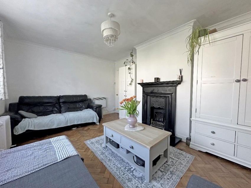 Images for Chelsham Close, Warlingham