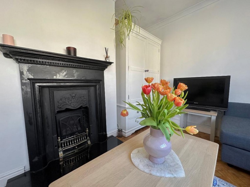 Images for Chelsham Close, Warlingham