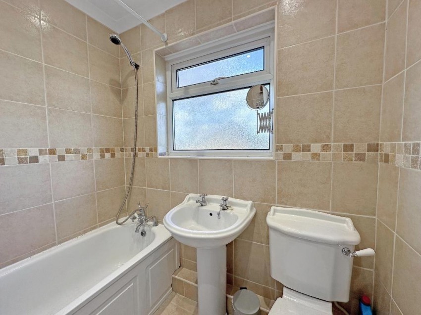 Images for Crewes Close, Warlingham