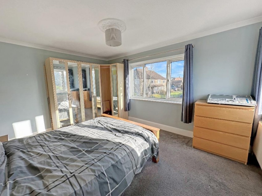 Images for Crewes Close, Warlingham