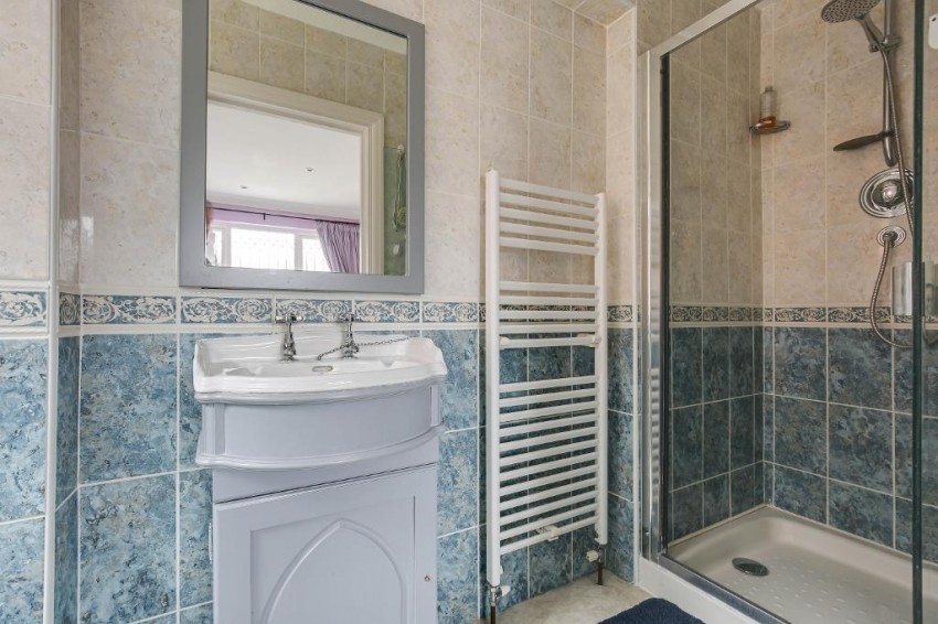 Images for Blacksmiths Hill, Sanderstead