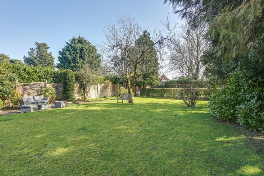Images for Blacksmiths Hill, Sanderstead