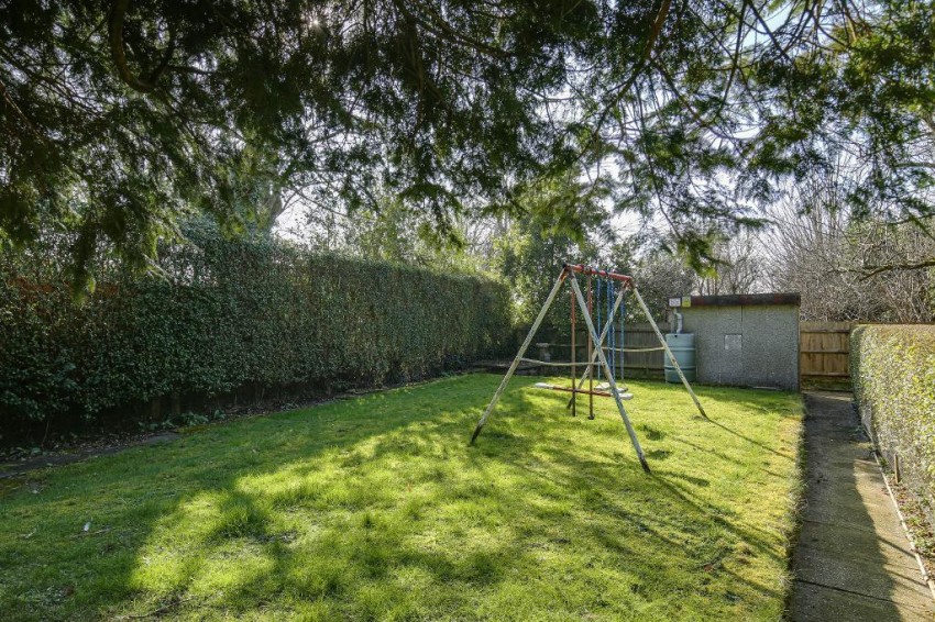 Images for Blacksmiths Hill, Sanderstead