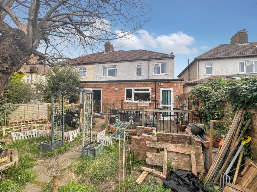 Images for Princes Avenue, Sanderstead