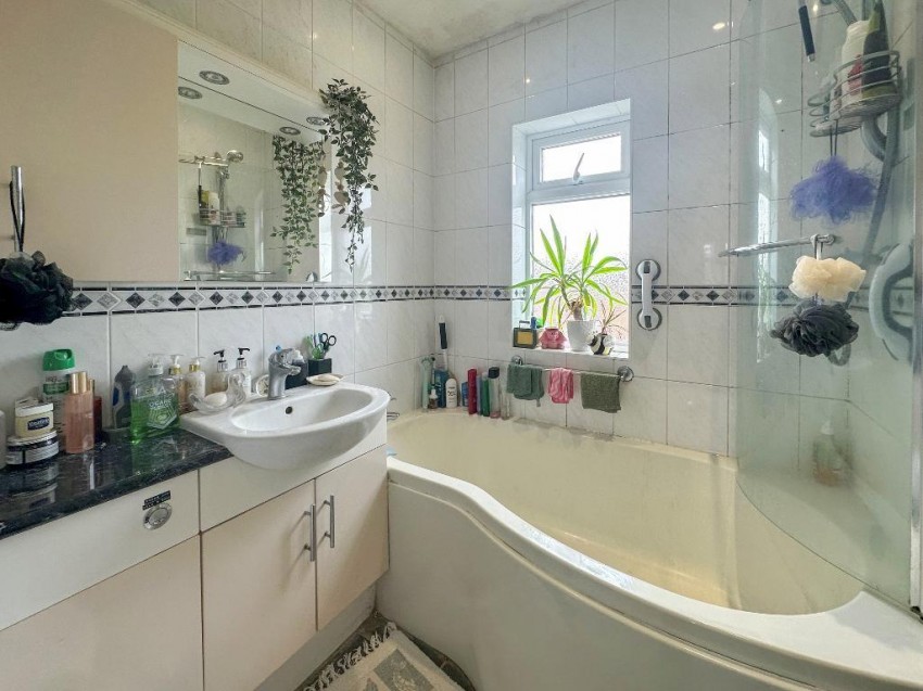 Images for Princes Avenue, Sanderstead