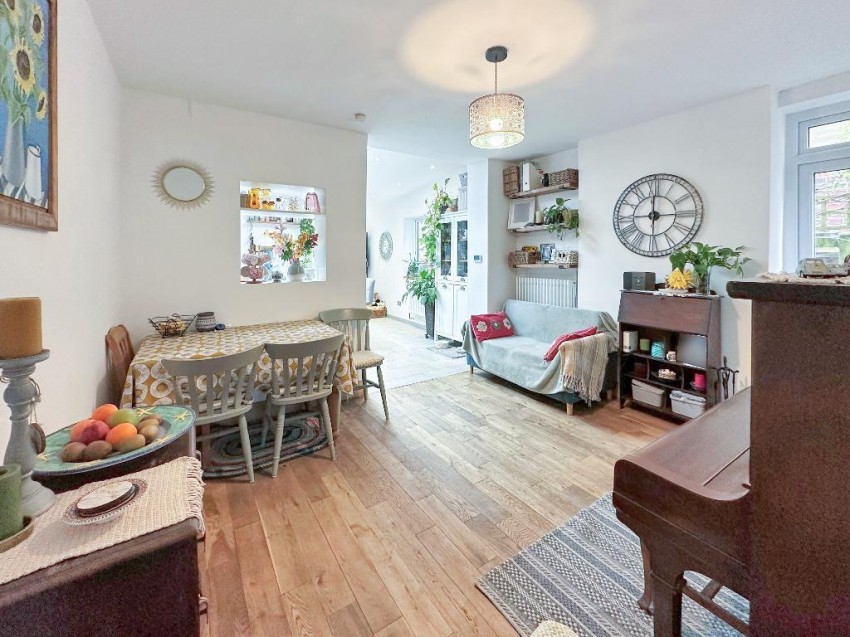 Images for Alexandra Road, Warlingham
