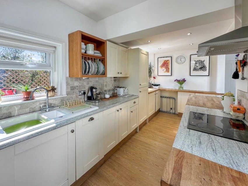 Images for Leas Road, Warlingham