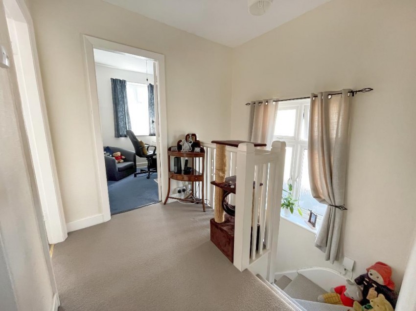 Images for Ellesmere Drive, Sanderstead