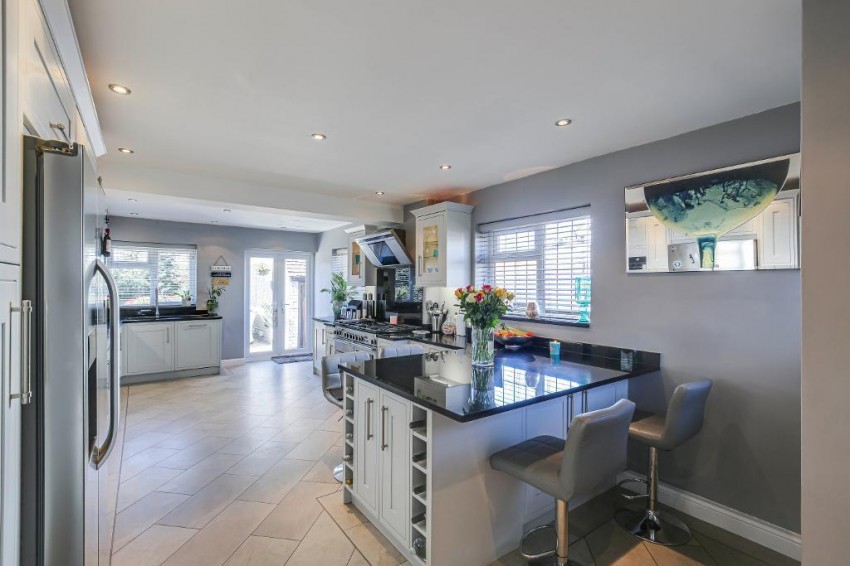 Images for Shaw Crescent, Sanderstead