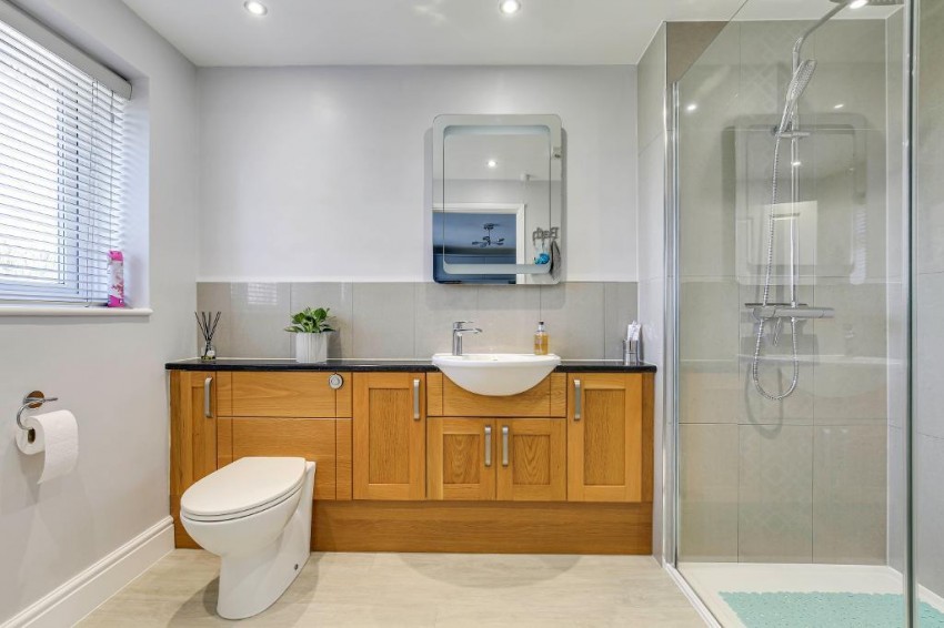 Images for Shaw Crescent, Sanderstead