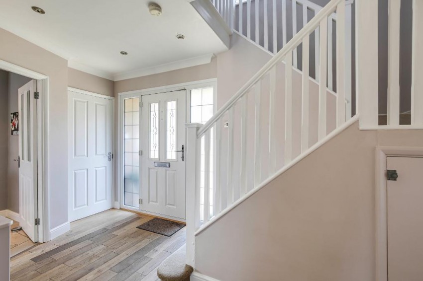 Images for Shaw Crescent, Sanderstead