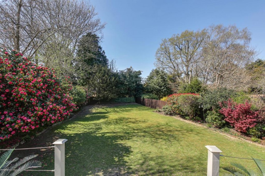 Images for Shaw Crescent, Sanderstead