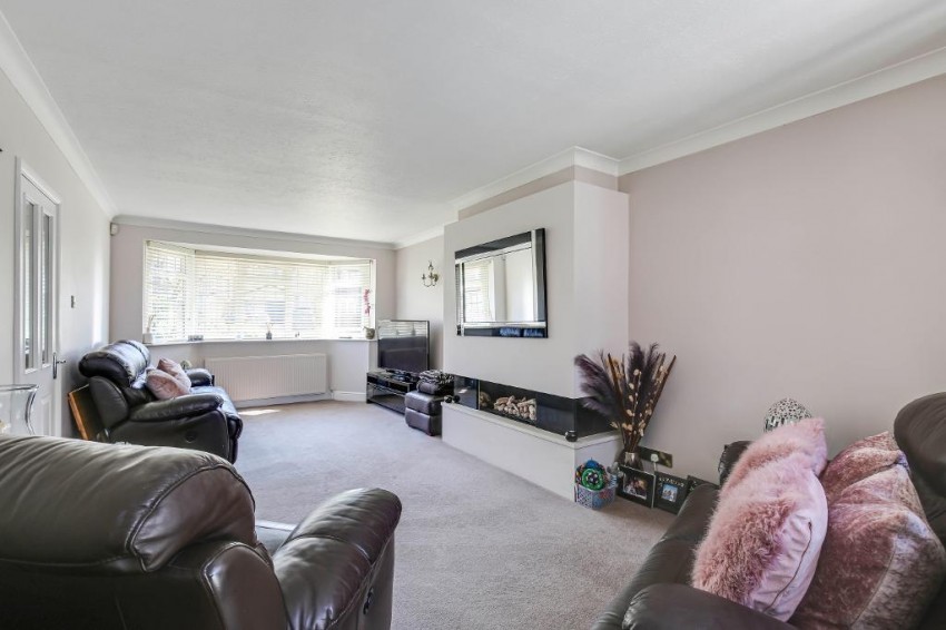 Images for Shaw Crescent, Sanderstead