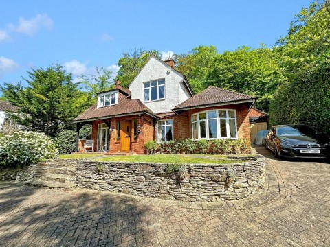 View Full Details for Ballards Rise, South Croydon