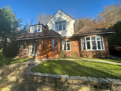 View Full Details for Ballards Rise, South Croydon