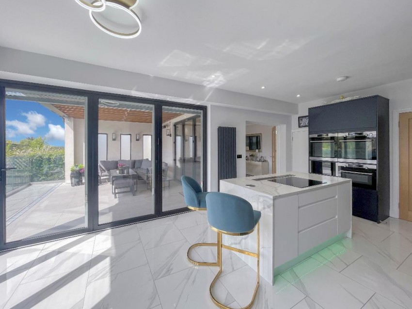 Images for Briton Hill Road, Sanderstead