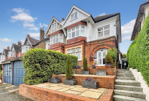 View Full Details for Heathhurst Road, South Croydon