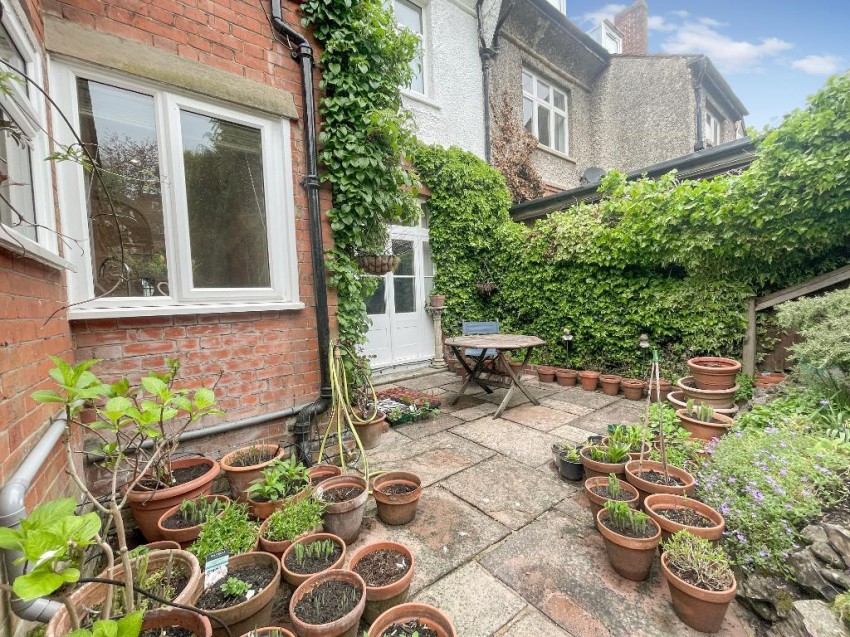 Images for Heathhurst Road, South Croydon