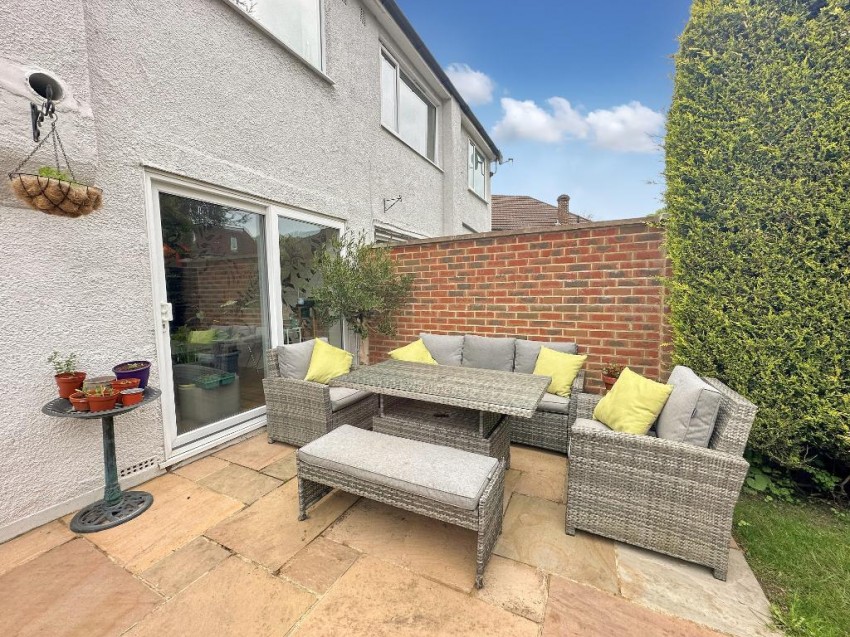 Images for Harewood Gardens, Sanderstead