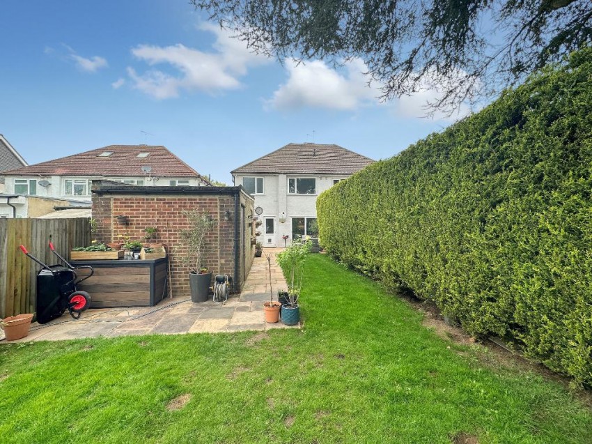 Images for Harewood Gardens, Sanderstead