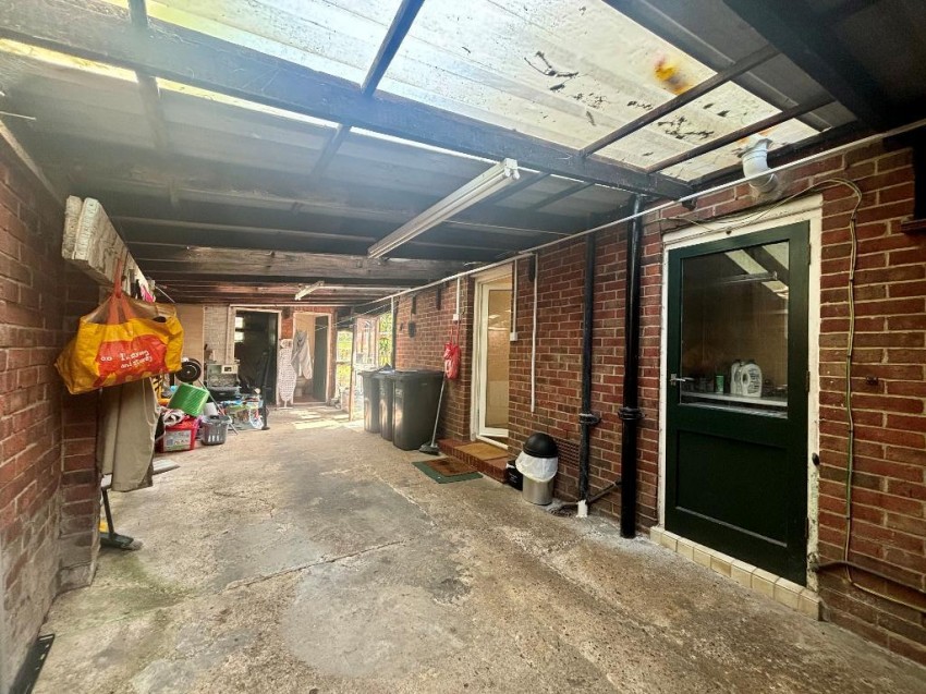 Images for Edgecoombe, South Croydon