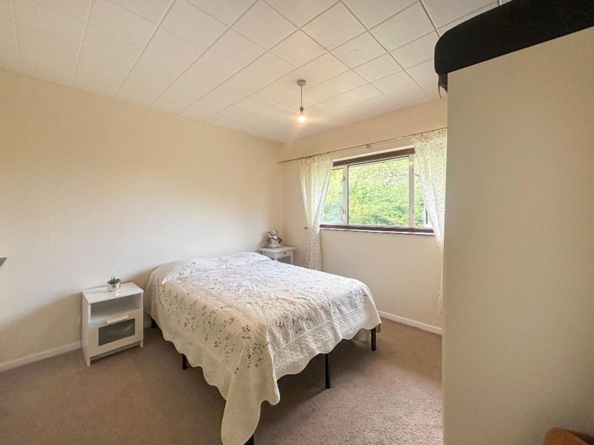 Images for Edgecoombe, South Croydon