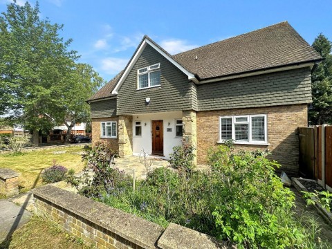 View Full Details for Castlemaine Avenue, South Croydon