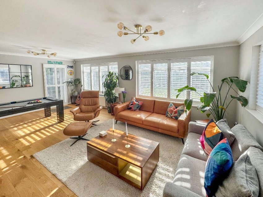 Images for Castlemaine Avenue, South Croydon