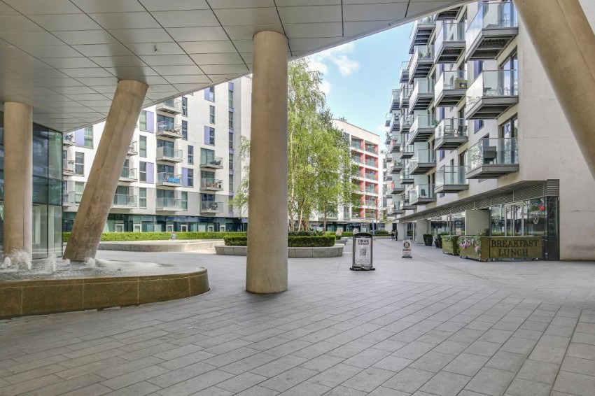 Images for Saffron Central Square, Croydon