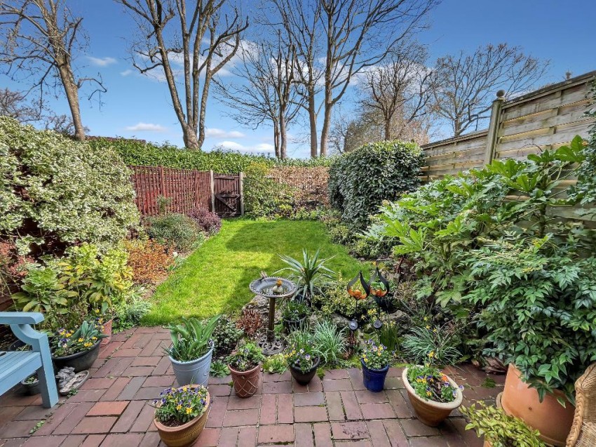 Images for Bowens Wood, South Croydon