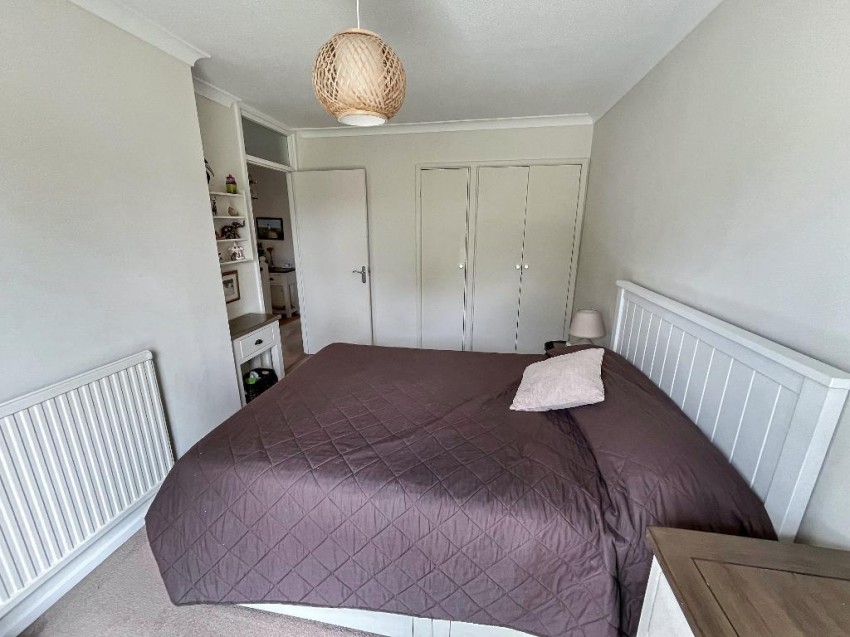 Images for Bowens Wood, South Croydon