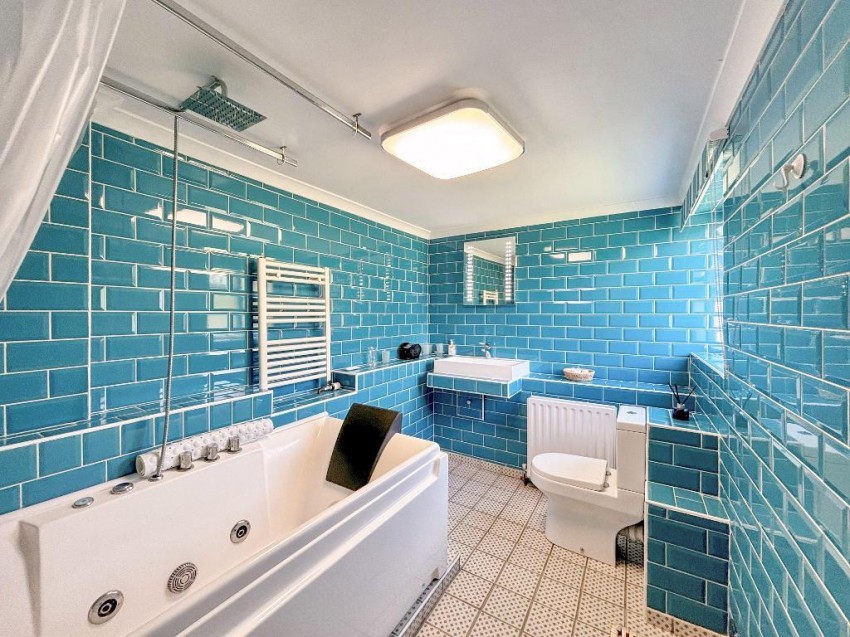 Images for Endsleigh Close, South Croydon