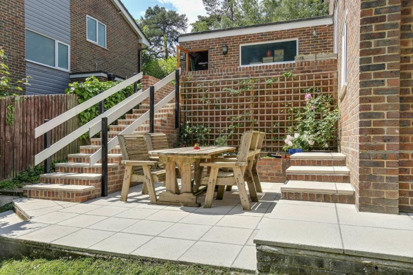 Images for Hollingsworth Road, South Croydon