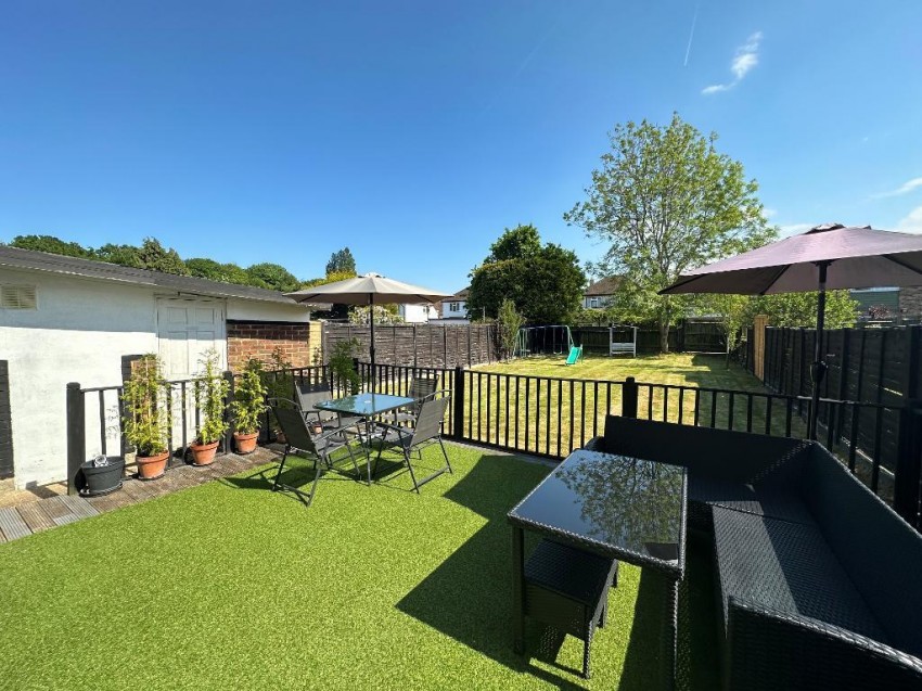 Images for Harewood Gardens, Sanderstead