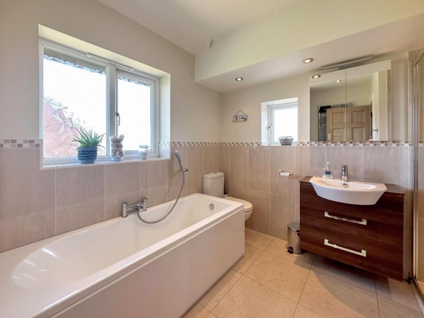 Images for Norfolk Avenue, Sanderstead