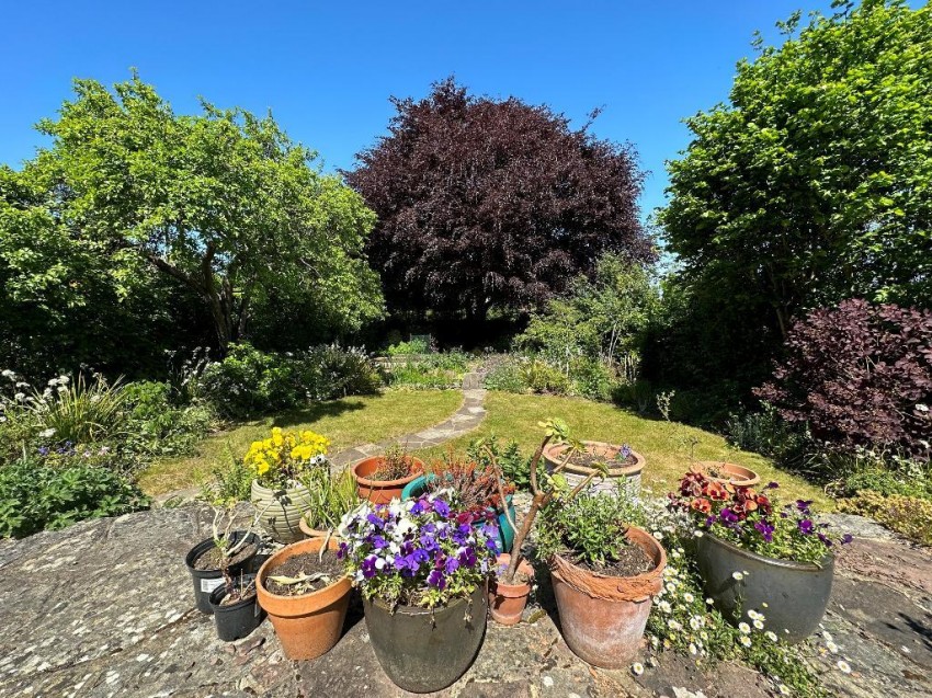 Images for Norfolk Avenue, Sanderstead