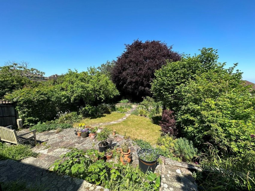 Images for Norfolk Avenue, Sanderstead