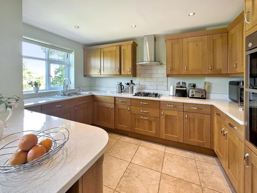 Images for Norfolk Avenue, Sanderstead
