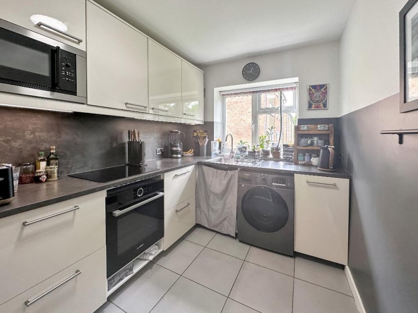 Images for Tupwood Lane, Caterham