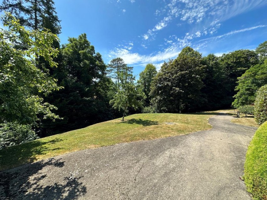 Images for Succombs Hill, Warlingham