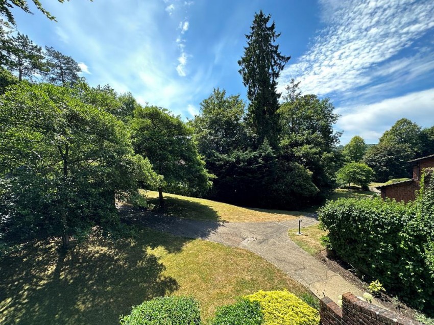Images for Succombs Hill, Warlingham