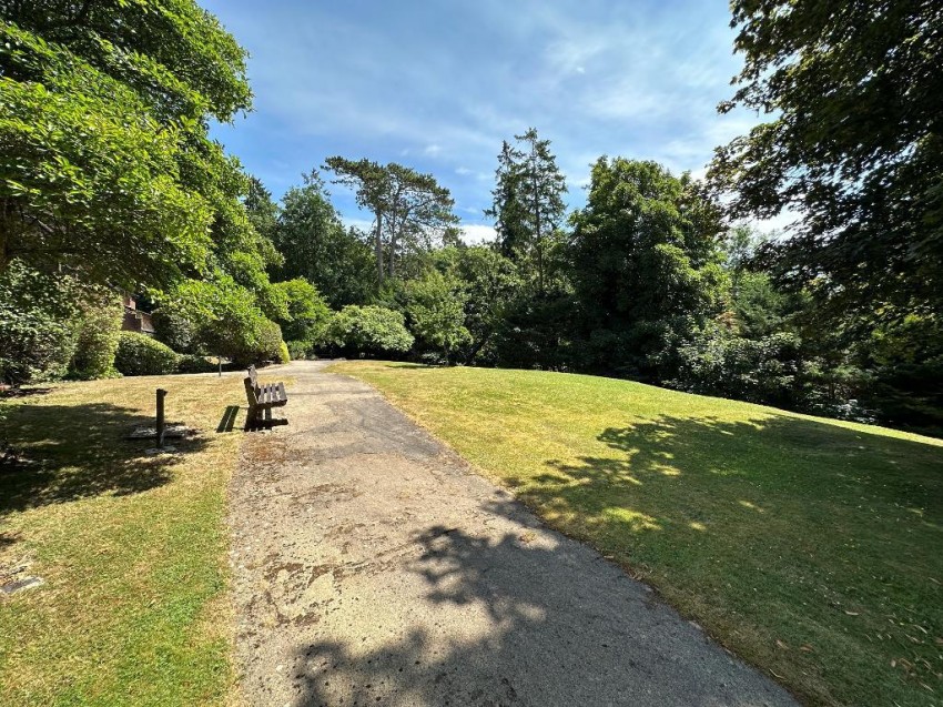 Images for Succombs Hill, Warlingham